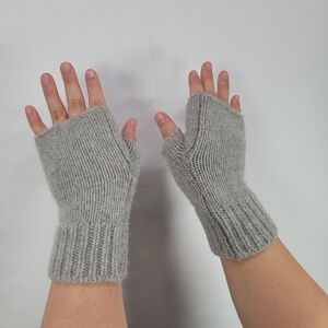 MJ.Watson Cashmere Finger Knit Gloves Mittens